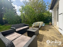 Maison familiale de plein pied avec jardin 1