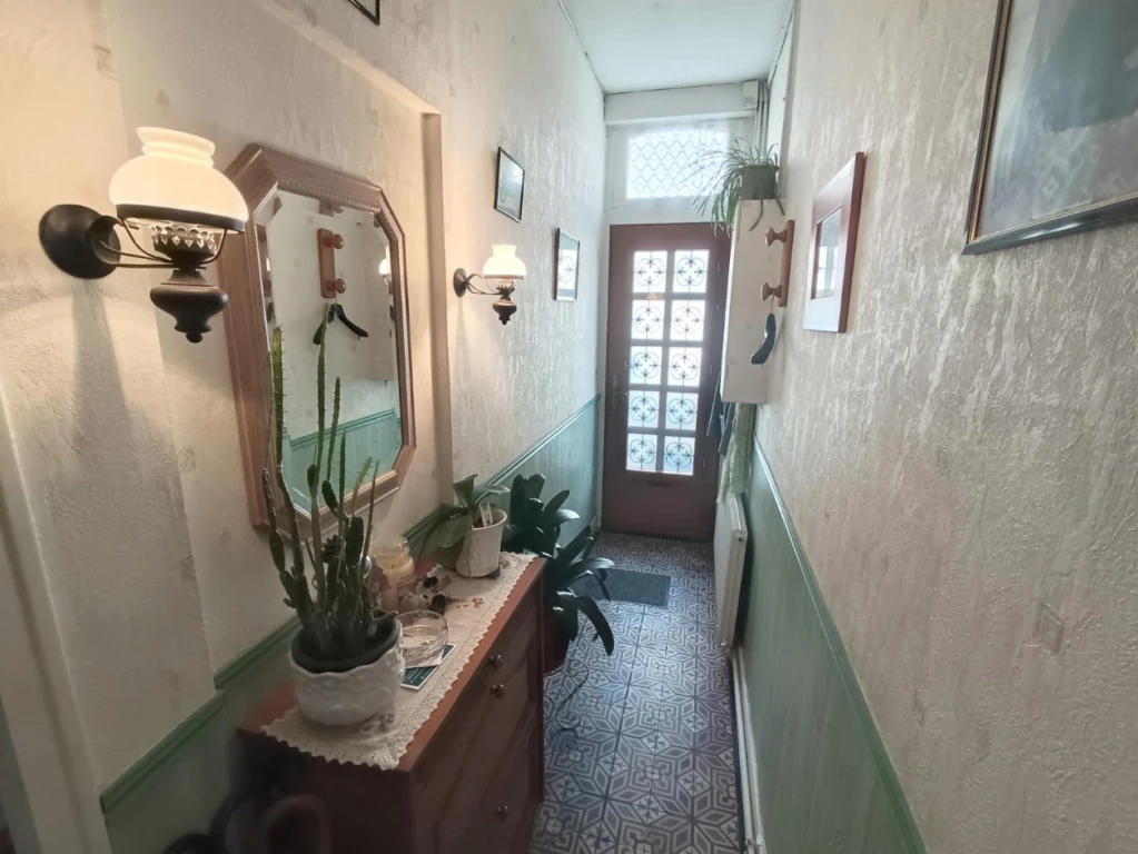 Maison 3 chambres + bureau + cour, Saint-Acheul 1