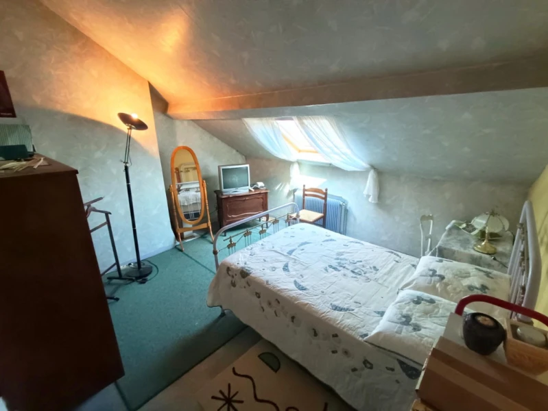 Maison 3 chambres + bureau + cour, Saint-Acheul 13