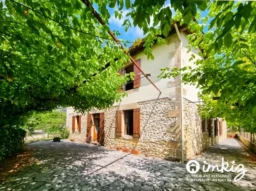 Maison 6 pces charme de l'ancien,poutres,cheminées 1