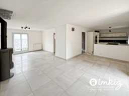 Maison au calme  proche commodités 4 pièces 2