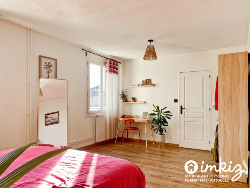 T4 de 103 m² traversant, 3 ch, sans vis-à-vis 11