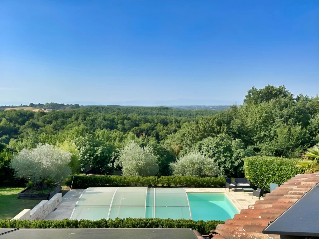 GERS PROPRIETE DE CHARME AVEC PISCINE SUR 8 800 M² 15