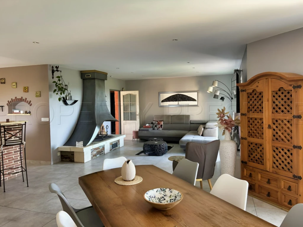 GERS PROPRIETE DE CHARME AVEC PISCINE SUR 8 800 M² 4