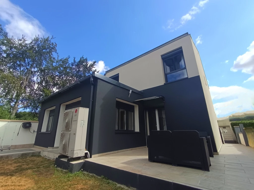 Maison 3 chambres, 2 terrasses, garage Amiens 4