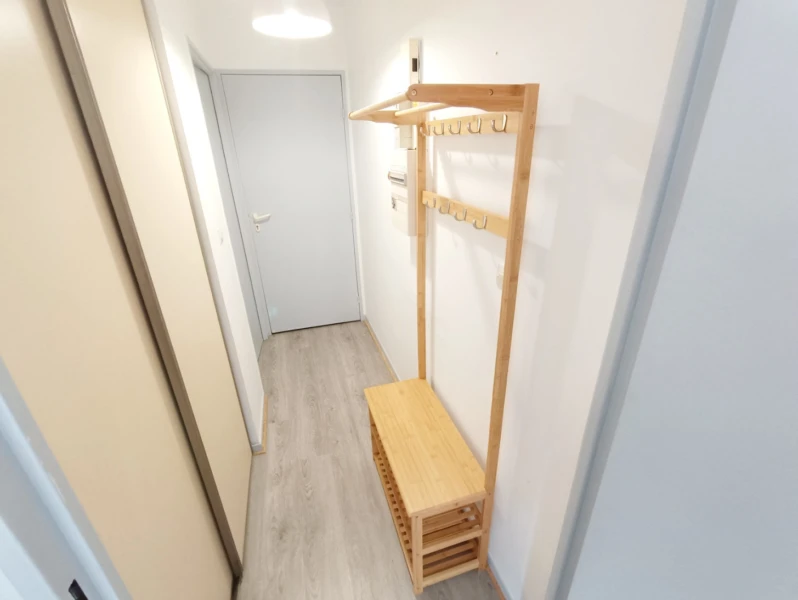 Studio meublé centre ville Amiens 22m2 13