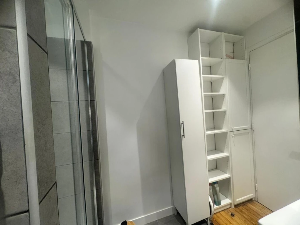 Grand studio meublé avec coin nuit 13
