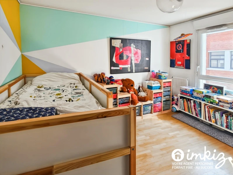 3 pièces avec  terrasse parking ascenseur 17e 8