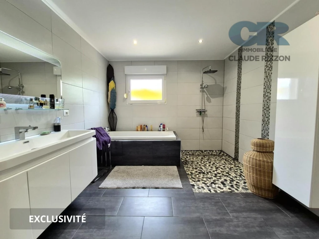 MAISON FAMILIALE PLAIN-PIED JURY 8