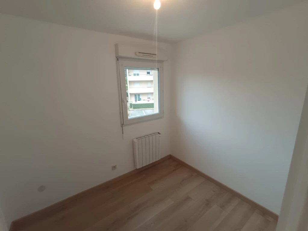 Appartement 1 chambre bureau balcon parking 6