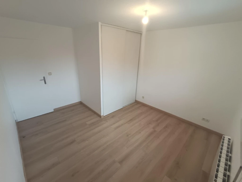 Appartement 1 chambre bureau balcon parking 7