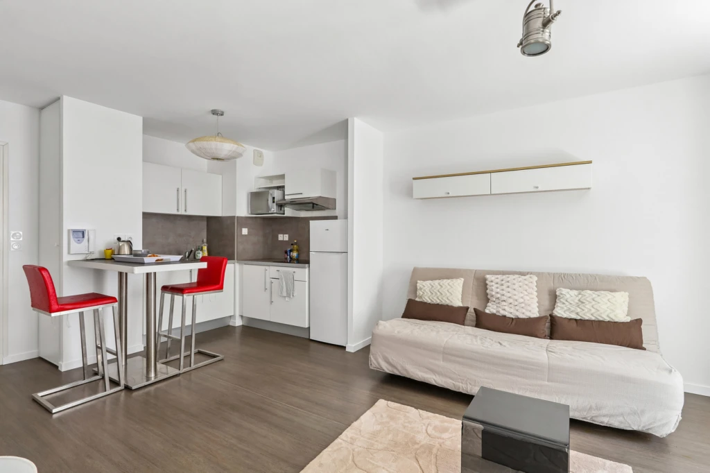 Grand T2 meublé Saint Herblain 1