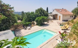 Maison provençale  T6 piscine et garage 1