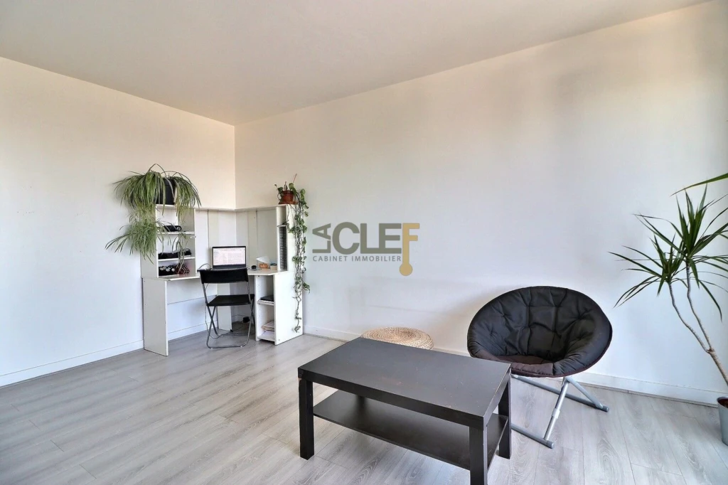 Appartement T2 - Montreuil - proche métro 1