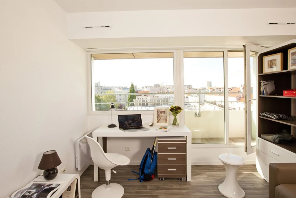 Investissement locatif - studio 7e avec balcon 4