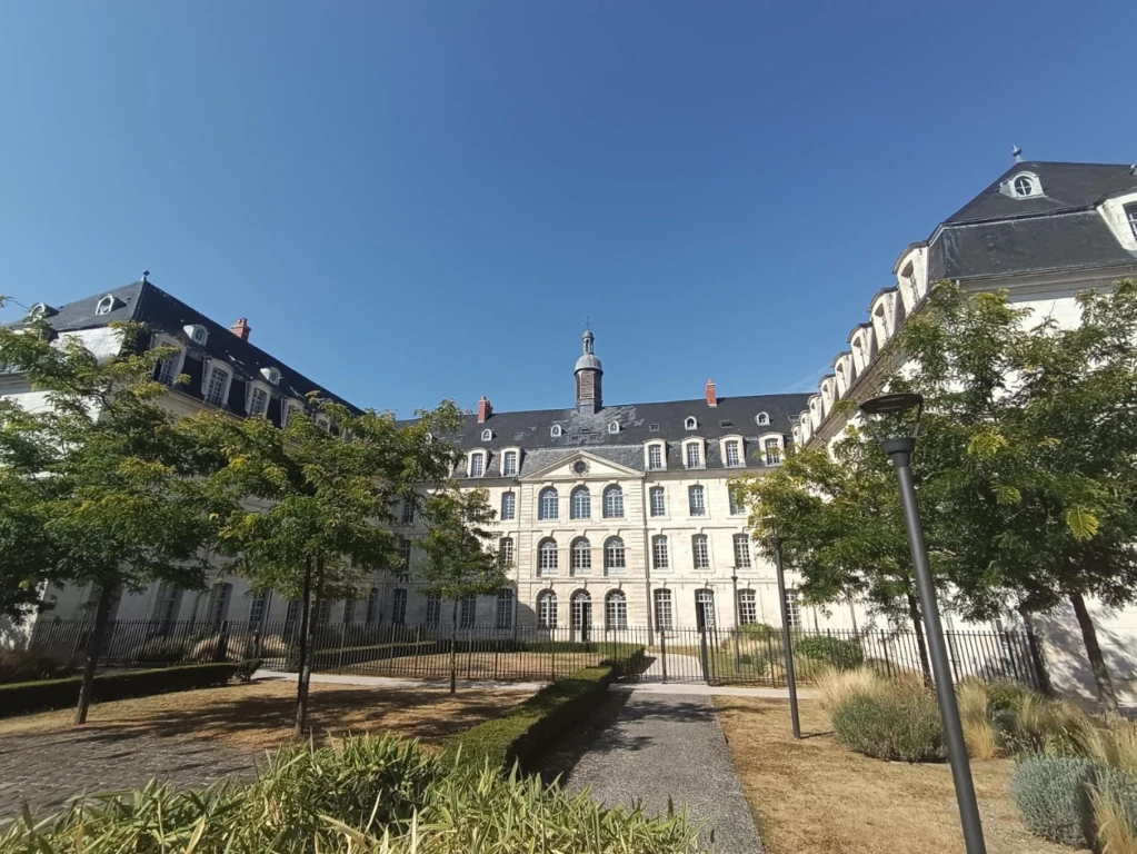Appartement duplex 1 chambre parking 2