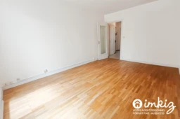 T2 rénové de 48m² avec loggia, parking et tennis 3