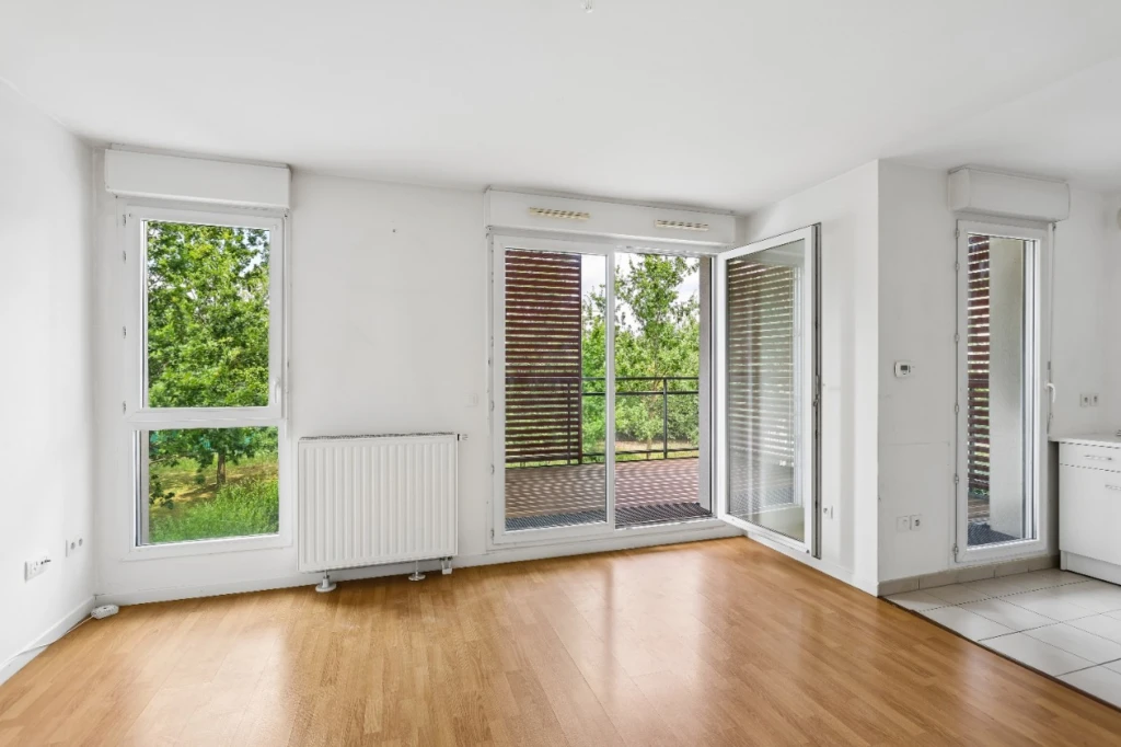 APPARTEMENT 3 PIECES AVEC BALCON ET PARKING 1