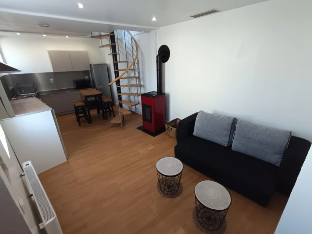 Maison meublé 1 chambre et bureau Picquigny 2