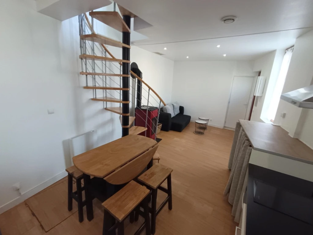 Maison meublé 1 chambre et bureau Picquigny 3