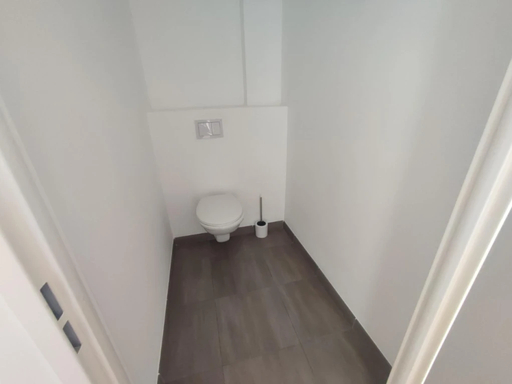 Appartement 2 chambres, terrasse, parking privé 5