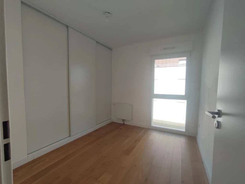 Appartement 2 chambres, terrasse, parking privé 6