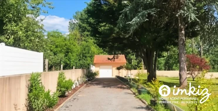 Terrain viabilisé avec maison a aménager 3