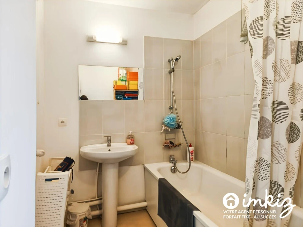 T2 récent de 53 m² avec loggia, parking et cave 7