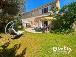 Maison lumineuse de 150 m² avec garage double 2