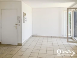 Duplex 2 pièces avec balcon, cave et parking 3