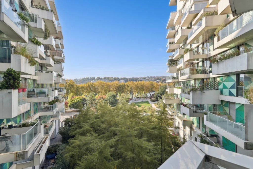 Appartement 3 pièces avec balcon - Boulogne 1