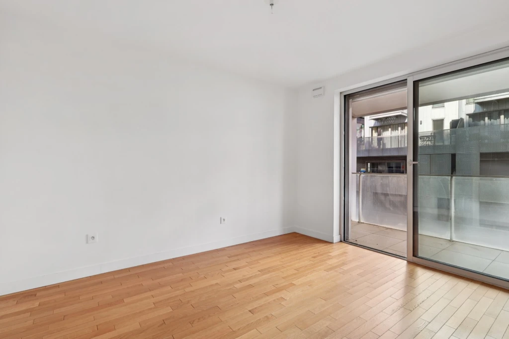 Appartement 3 pièces avec balcon - Boulogne 6