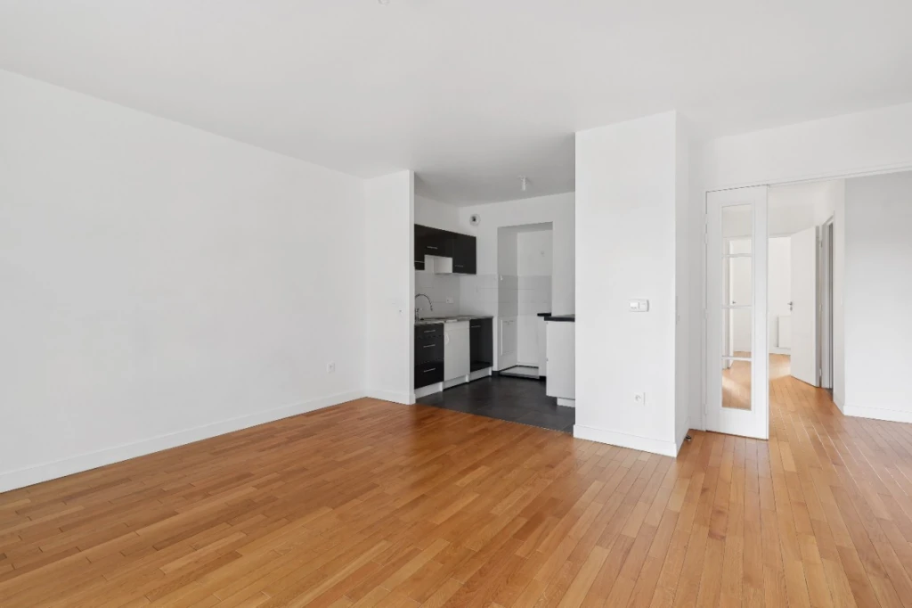 Appartement 3 pièces avec balcon - Boulogne 7