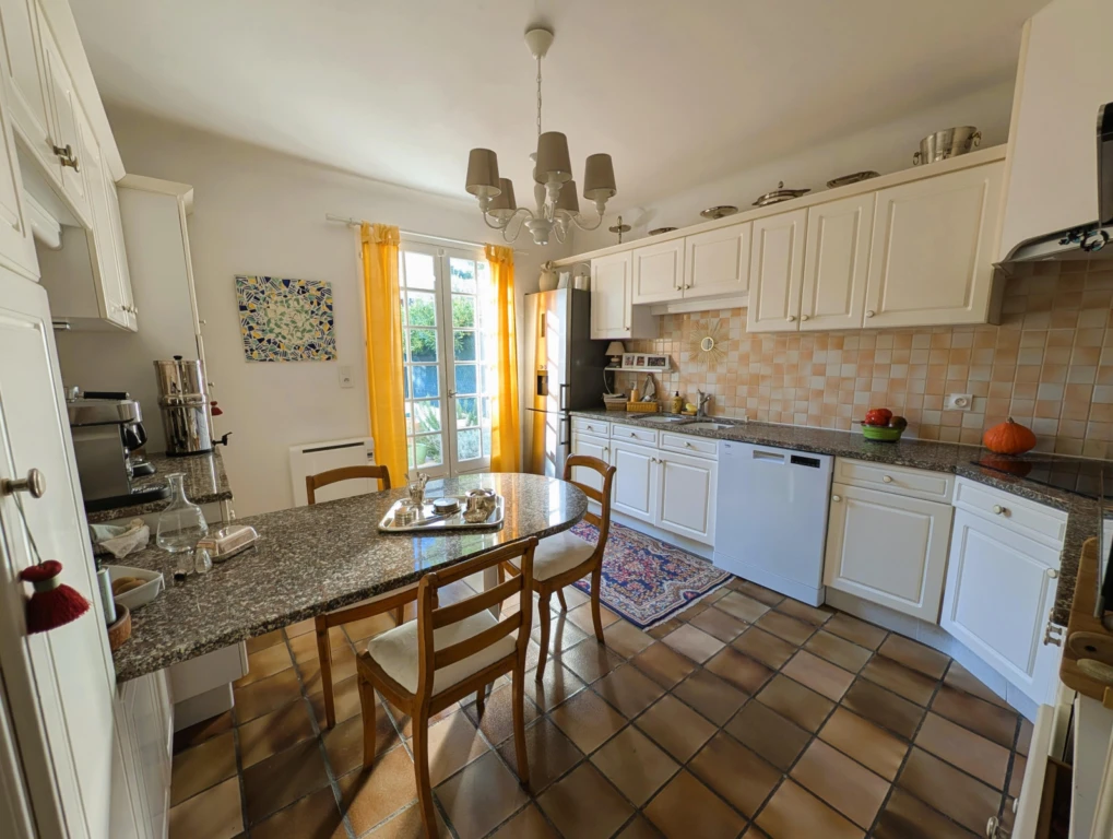Spacieuse maison 4 chambres - 10 mn des plages 3