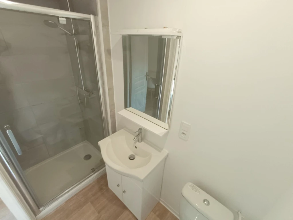 Studio meublé tout inclus St-Roch 8