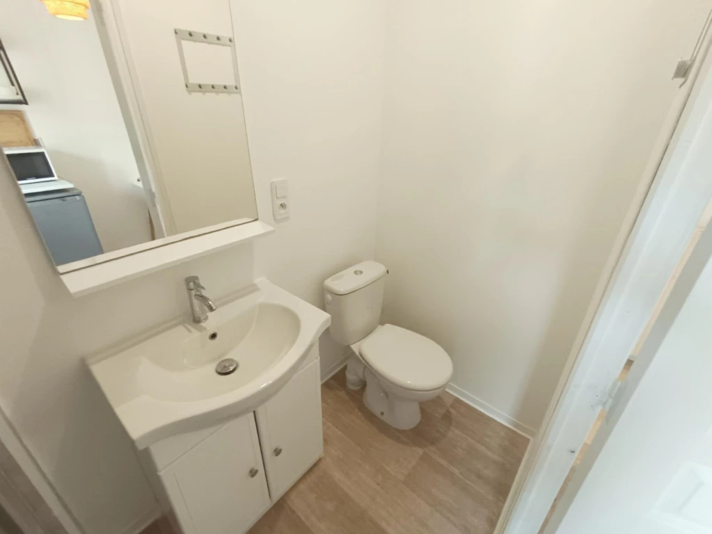 Studio meublé tout inclus St-Roch 9