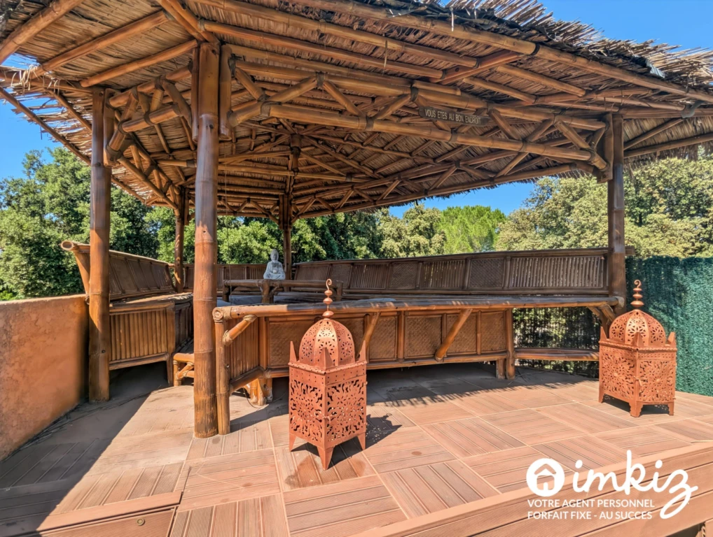 Belle propriété avec studio indépendant et piscine 12