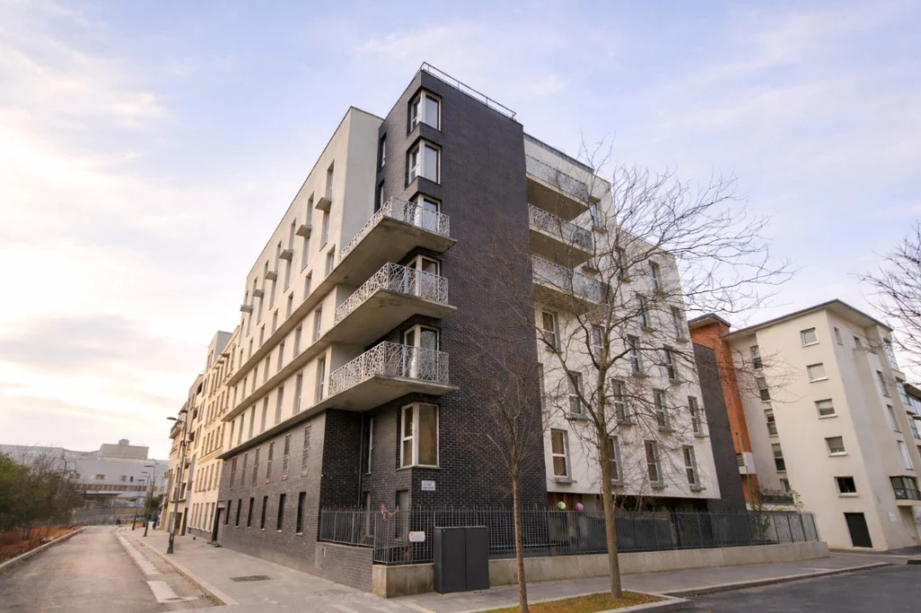 Investissement locatif - studio 5e étage 1