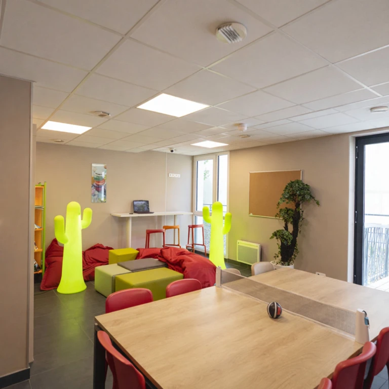 Investissement locatif - studio 2e étage 8