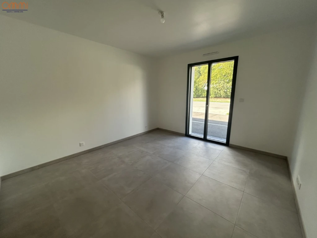 Maison neuve 3 chambres garage proche Amiens 18