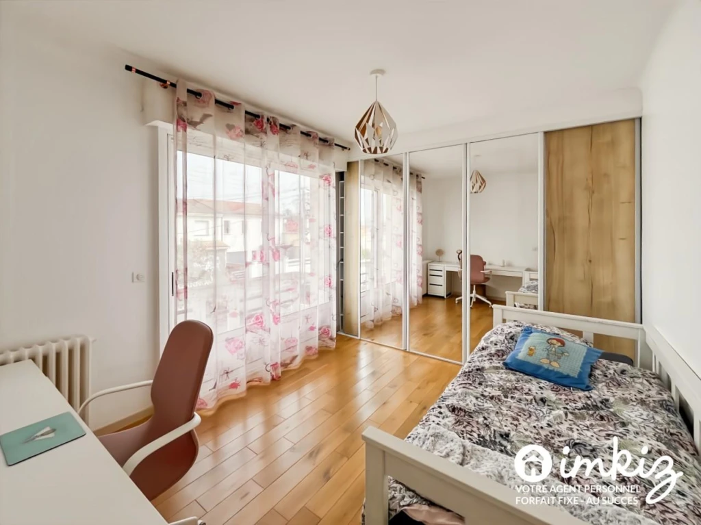 Maison 6 pièces rénovée avec garage - piscinable 15