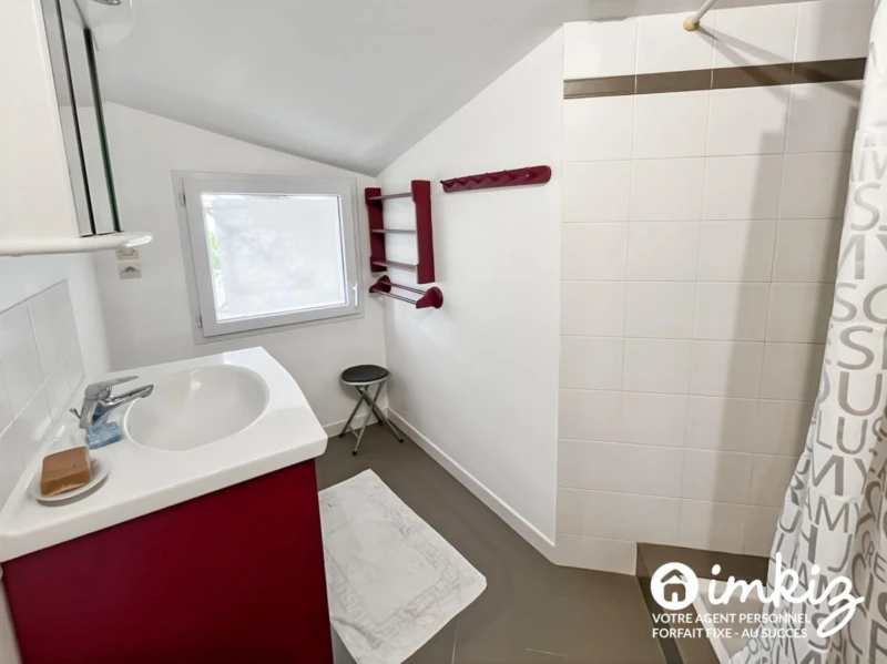 Maison 210m2 - 8 pièces - Vue imprenable 11