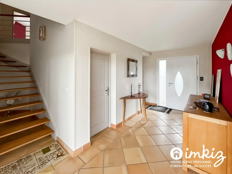 Maison 210m2 - 8 pièces - Vue imprenable 5