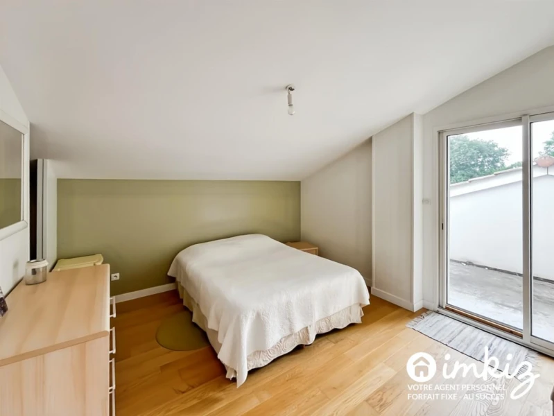 Maison 210m2 - 8 pièces - Vue imprenable 9