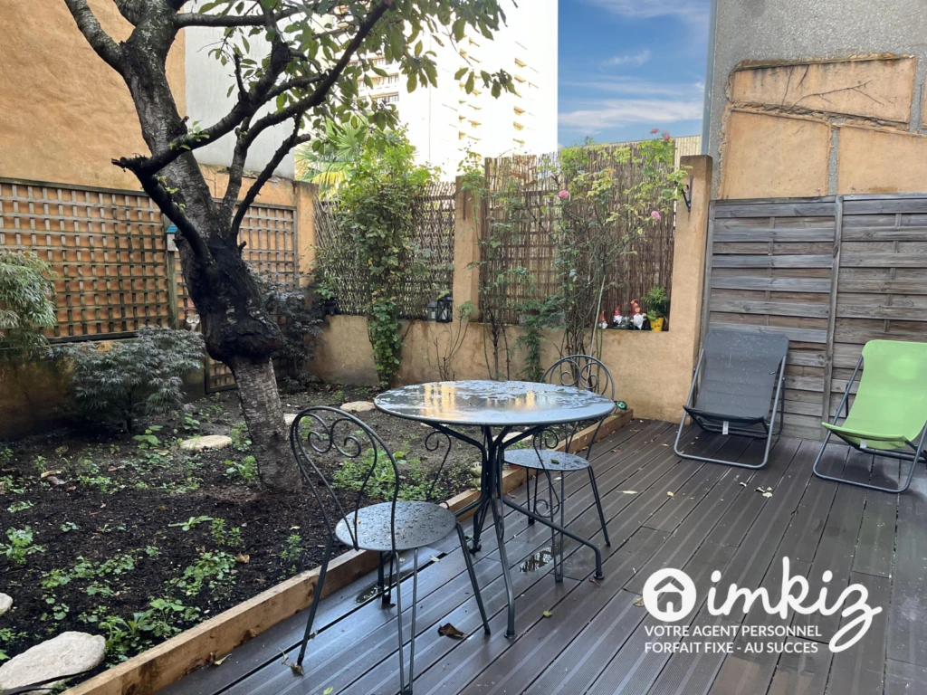 Maison de 228 m2 + dépendances de 28 m2 2