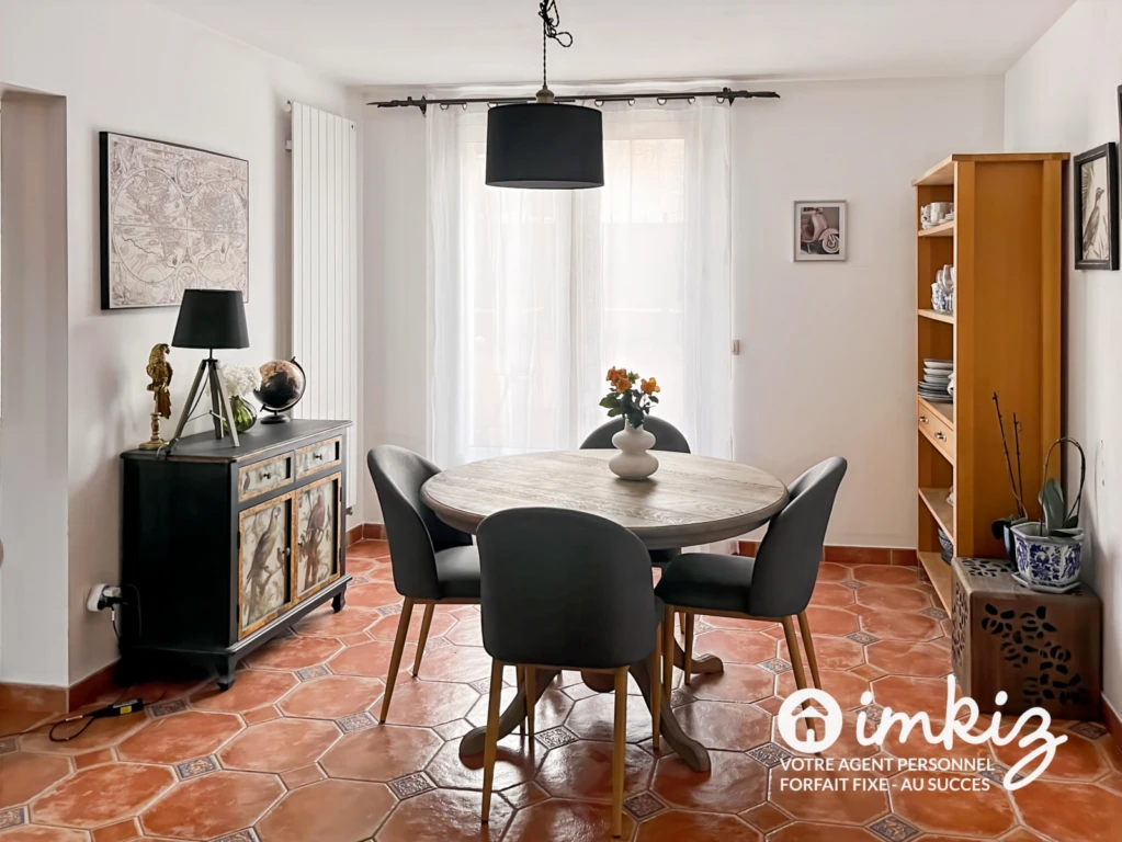 Maison de 228 m2 + dépendances de 28 m2 7