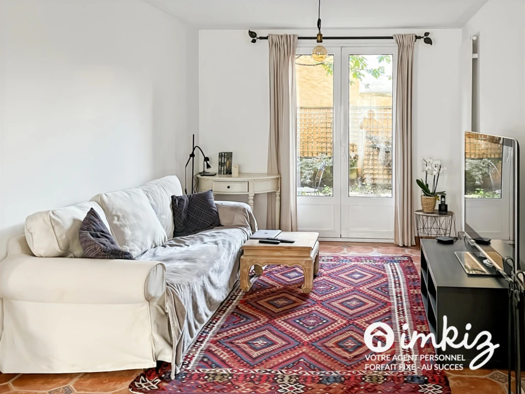 Maison de 228 m2 + dépendances de 28 m2 10