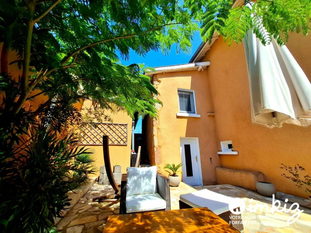 Maison de ville pleine de charme 1