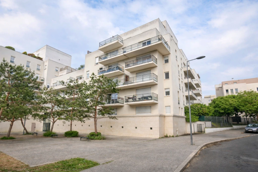 Investissement locatif - T2 meublé + parking 1