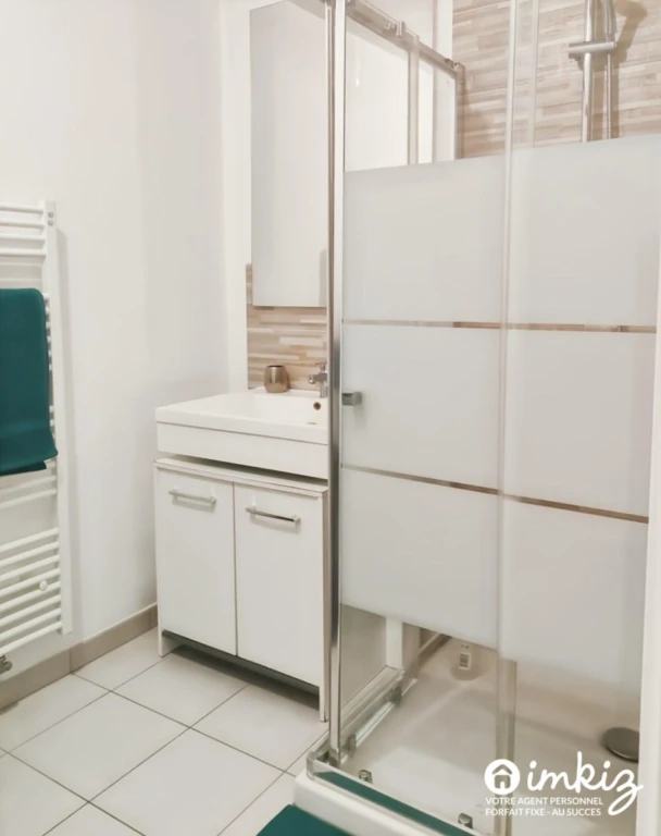 Appartement 2 pièces bien situé entièrement meublé 8